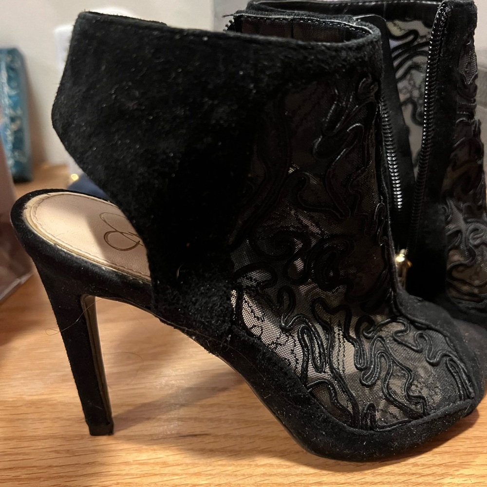 Size 5 Jessica Simpson shoes like new
